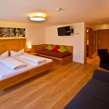 Landhotel Rauchenwalderhof Майрхофен Экстерьер фото