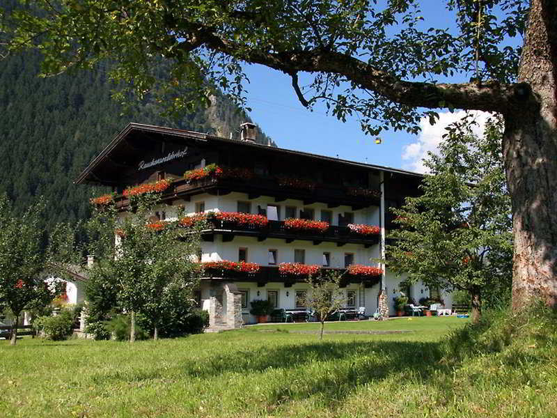 Landhotel Rauchenwalderhof Майрхофен Экстерьер фото